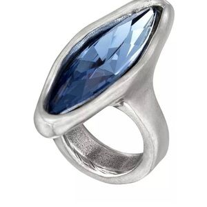 UNOde50 Swarovski Crystal Ring *FINAL PRICE*